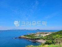 제주도, 바다, 산, 풍경, 나무, 사진,이미지,일러스트,캘리그라피 - 제주위미작가 크라우드픽 - 저작권 걱정 없는 상업용 이미지