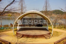 outdoors, 옥외, 공연장, 공연, 공터, 사진,이미지,일러스트,캘리그라피 - 으치리작가 크라우드픽 - 저작권 걱정 없는 상업용 이미지