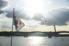 한강, 망원지구, 성산대교, 대교, 다리, 사진,이미지,일러스트,캘리그라피 - natsu u작가 크라우드픽 - 저작권 걱정 없는 상업용 이미지