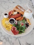 브런치, 브런치카페, 식당, 카페, 식사, 사진,이미지,일러스트,캘리그라피 - Ns2vovs2작가 크라우드픽 - 저작권 걱정 없는 상업용 이미지