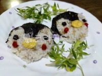 주먹밥, 펭귄요리, 펭귄주먹밥, 음식, food, 사진,이미지,일러스트,캘리그라피 - Julie24작가 크라우드픽 - 저작권 걱정 없는 상업용 이미지