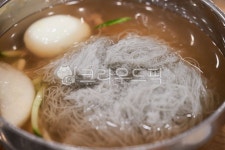egg, 계란, 음식, 냉면, 면, 사진,이미지,일러스트,캘리그라피 - neon0083작가 크라우드픽 - 저작권 걱정 없는 상업용 이미지
