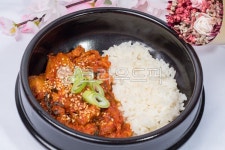 제육덮밥, 제육볶음, 돼지고기, 고기요리, 돼지, 사진,이미지,일러스트,캘리그라피 - 베키v작가 크라우드픽 - 저작권 걱정 없는 상업용 이미지