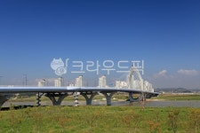 아파트, 세종, 세종시, 강, 강변, 사진,이미지,일러스트,캘리그라피 - 프리이미지작가 크라우드픽 - 저작권 걱정 없는 상업용 이미지