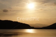 호수, lake, 노을, sun, mountain, 사진,이미지,일러스트,캘리그라피 - 칫사작가 크라우드픽 - 저작권 걱정 없는 상업용 이미지