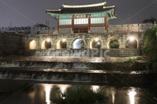 풍경, 야경, 반영, 수원화성, 수원, 사진,이미지,일러스트,캘리그라피 - 남편의시선작가 크라우드픽 - 저작권 걱정 없는 상업용 이미지