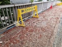 육교, 안전제일, 공사, 공사현장, 공사안내판, 사진,이미지,일러스트,캘리그라피 - Enlilfoto작가 크라우드픽 - 저작권 걱정 없는 상업용 이미지