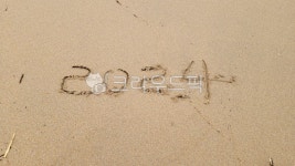 모래, 2024, 숫자, sand, 글자, 사진,이미지,일러스트,캘리그라피 - nemolion작가 크라우드픽 - 저작권 걱정 없는 상업용 이미지