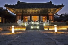 명정전, 박석, 국보제226호, 창경궁, 창경궁야경, 사진,이미지,일러스트,캘리그라피 - Deep bLUE작가 크라우드픽 - 저작권 걱정 없는 상업용... 
