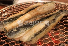 장어, 숯불장어, 장어구이, 장어바베큐, 음식, 사진,이미지,일러스트,캘리그라피 - 투은빠작가 크라우드픽 - 저작권 걱정 없는 상업용 이미지