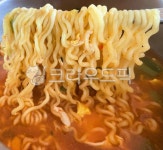 라면, 해장라면, 면빨, 면류, 면요리, 사진,이미지,일러스트,캘리그라피 - 먹방작가 크라우드픽 - 저작권 걱정 없는 상업용 이미지