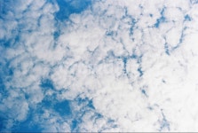 새털구름, 구름가득, 하늘, 필름사진, 감성사진, 사진,이미지,일러스트,캘리그라피 - 필름조이작가 크라우드픽 - 저작권 걱정 없는 상업용 이미지