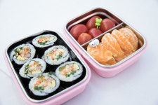 도시락, 소풍, 봄소풍, 김밥, 과일, 사진,이미지,일러스트,캘리그라피 - 장간지작가 크라우드픽 - 저작권 걱정 없는 상업용 이미지