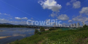 한두리대교, 세종시상징, 랜드마크, 돛단배형상, 금강, 사진,이미지,일러스트,캘리그라피 - 때까치작가 크라우드픽 - 저작권 걱정 없는 상업용 이미지