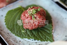 육회, 소고기, 양념육회, 한우육회, 소고기육회, 사진,이미지,일러스트,캘리그라피 - 산타고라니작가 크라우드픽 - 저작권 걱정 없는 상업용 이미지