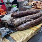 시장순대, 순대, 왕순대, 일반순대, 시장, 사진,이미지,일러스트,캘리그라피 - 건물사이에피어난잡초작가 크라우드픽 - 저작권 걱정 없는 상업용... 