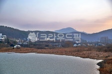 백운호수, 호수, 저수지, 의왕시, 반영, 사진,이미지,일러스트,캘리그라피 - Deep bLUE작가 크라우드픽 - 저작권 걱정 없는 상업용 이미지