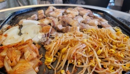 pork, 고기, food, 삼겹살, 솥뚜껑삼겹살, 사진,이미지,일러스트,캘리그라피 - 박한세작가 크라우드픽 - 저작권 걱정 없는 상업용 이미지