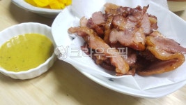 오리고기, 고기, 반찬, 훈제, 밥반찬, 사진,이미지,일러스트,캘리그라피 - neoagape작가 크라우드픽 - 저작권 걱정 없는 상업용 이미지