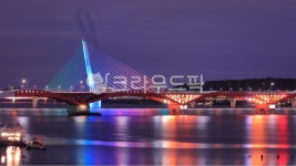 한강대교, 서울, 서울야경, 한강야경, 한강공원, 사진,이미지,일러스트,캘리그라피 - 스톤아트작가 크라우드픽 - 저작권 걱정 없는 상업용 이미지