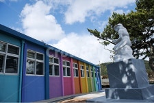 더럭분교, 제주도, 초등학교, 무지개, 동상, 사진,이미지,일러스트,캘리그라피 - Nyoug800101작가 크라우드픽 - 저작권 걱정 없는 상업용 이미지