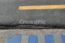 길거리바닥, 길바닥, 노랑파랑, 노란색구분선, 아스팔트도로, 사진,이미지,일러스트,캘리그라피 - 라온하제작가 크라우드픽 - 저작권 걱정 없는... 