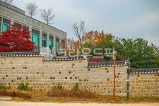 서울, 명륜동, 성균관, 유림회관, 건물, 사진,이미지,일러스트,캘리그라피 - imlover작가 크라우드픽 - 저작권 걱정 없는 상업용 이미지