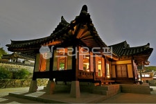 한국의집, 남산골한옥마을, 야경, 한옥, 양반가옥, 사진,이미지,일러스트,캘리그라피 - Deep bLUE작가 크라우드픽 - 저작권 걱정 없는 상업용... 