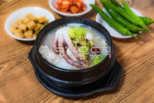 삼계탕, 백숙, 보양식, 건강식, 낙지, 사진,이미지,일러스트,캘리그라피 - 사랑으로작가 크라우드픽 - 저작권 걱정 없는 상업용 이미지