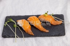 연어회, 회, 생선회, 초밥, 생선초밥, 사진,이미지,일러스트,캘리그라피 - 조하운해작가 크라우드픽 - 저작권 걱정 없는 상업용 이미지