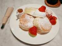 수플레, 수플레팬케이크, 딸기수플레밴케이크, 카페, 시럽, 사진,이미지,일러스트,캘리그라피 - 위트니작가 크라우드픽 - 저작권 걱정 없는 상업용... 