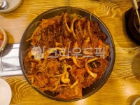 해물찜, 등갈비, 매운맛, 해물, 돼지고기, 사진,이미지,일러스트,캘리그라피 - JINSP작가 크라우드픽 - 저작권 걱정 없는 상업용 이미지