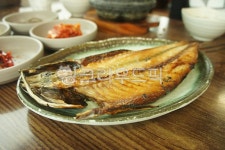 반찬, 생선구이, 가자미, 식사, 음식, 사진,이미지,일러스트,캘리그라피 - 라야작가 크라우드픽 - 저작권 걱정 없는 상업용 이미지