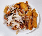 후라이드통닭, 후라이드치킨, 치킨, 통닭, 닭튀김, 사진,이미지,일러스트,캘리그라피 - 먹방작가 크라우드픽 - 저작권 걱정 없는 상업용 이미지