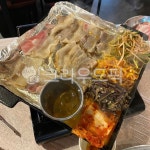 냉삼, 냉동삼겹살, 김치, 고사리, 콩나물, 사진,이미지,일러스트,캘리그라피 - 시엔슈작가 크라우드픽 - 저작권 걱정 없는 상업용 이미지