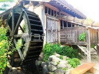 물레방아, 나무집, 기와집, 기와, machine, 사진,이미지,일러스트,캘리그라피 - Nfoghight작가 크라우드픽 - 저작권 걱정 없는 상업용 이미지