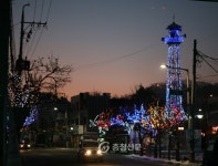영동읍 겨울 시가지 ‘반짝 반짝’ < 영동 < 충북 < 기사본문 - 충청신문 영동읍 겨울 시가지 ‘반짝 반짝’
