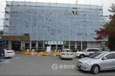 단양군의회 보수공사 혈세 낭비 논란 < 단양 < 충북 < 기사본문 - 충청신문 단양군의회 보수공사 혈세 낭비 논란