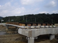 ‘보은대교’ 랜드마크 윤곽 드러내다 < 보은 < 충북 < 기사본문 - 충청신문 ‘보은대교’ 랜드마크 윤곽 드러내다