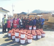 금산 금성면 새마을지도자協, 사랑의 김치 담그기 행사 < 사람들 < 충청人 < 기사본문 - 충청신문 금산 금성면 새마을지도자協, 사랑의 김치 담그기... 