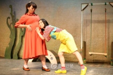 “엄마는 안 가르쳐 줘” 홍성 공연 < 문화 < 뉴스 < 기사본문 - 충청신문 “엄마는 안 가르쳐 줘” 홍성 공연