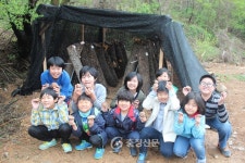 보은 수정초 삼가분교, 표고버섯 첫 수확 < 교육 < 뉴스 < 기사본문 - 충청신문 보은 수정초 삼가분교, 표고버섯 첫 수확