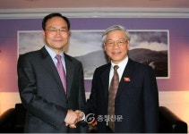 성완종 경남기업 회장, 베트남 최고지도자 만나 경제협력 방안 논의... 충청신문 성완종 경남기업 회장, 베트남 최고지도자 만나 경제협력 방안 논의
