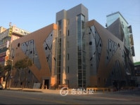서구, 월평1동 공영 주차전용 빌딩 준공 < 대전 < 기사본문 - 충청신문 서구, 월평1동 공영 주차전용 빌딩 준공