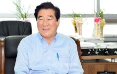 [인터뷰] 윤석우 충남도의회 의원(공주1) < 연재마감 < 오피니언 < 기사본문 - 충청신문 [인터뷰] 윤석우  충남도의회 의원(공주1)