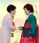 [꽃보다 사람] 양영자 사립유치원 한국총연합회 부이사장 < 파워인터뷰... 충청신문 [꽃보다 사람] 양영자 사립유치원 한국총연합회 부이사장