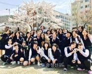 공주여고, ‘행복공감 통합교육’ 행복학교 문화로 자리매김 < 교육 < 뉴스 < 기사본문 - 충청신문 공주여고, ‘행복공감 통합교육’ 행복학교... 