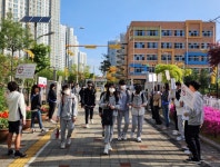 천안불무중학교 학부모회, 흡연 예방 캠페인 펼쳐 < 천안 < 충남 < 기사본문 - 충청신문 천안불무중학교 학부모회, 흡연 예방 캠페인 펼쳐