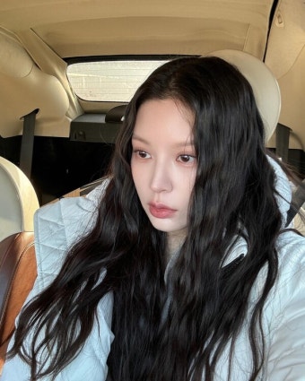 '입시비리 징역 1년' 조민 근황... 