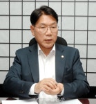 이재관 의원 , 공무원도 국민의 한사람으로서 정치기본권 확대돼야 ! < 정치 < 뉴스 < 기사본문 - 충청신문 이재관 의원 , 공무원도 국민의... 